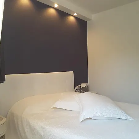 Apartament Avec Jardin